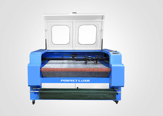 Graveur laser CO2 à grande vitesse de format de sculpture de 1300 × 900 mm avec système d'enroulement automatique