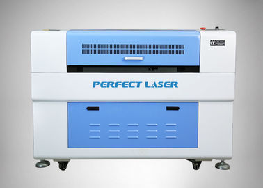 Découpeuse économique de laser de CO2, coupeur de laser et machine de graveur