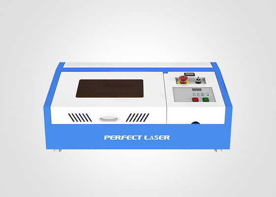 qualité  Mini 50w / 40w co2 Laser Engraving Cutting Machine , Desktop Laser Engraver usine