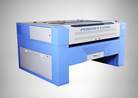 panneau en plastique acrylique principal double de la découpeuse 20m/Min de laser de CO2 de 130w