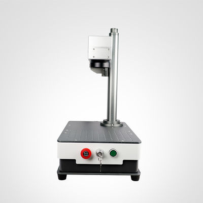 20W 30W 50W Petite machine de gravure laser à fibre de bureau pour marquage des métaux