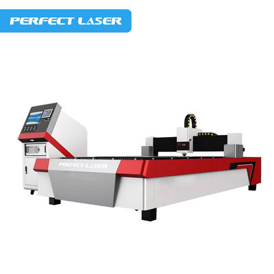 1 kW 1,5 kW 2 kW machine de découpe laser à fibre de carbone SS mise au point dynamique